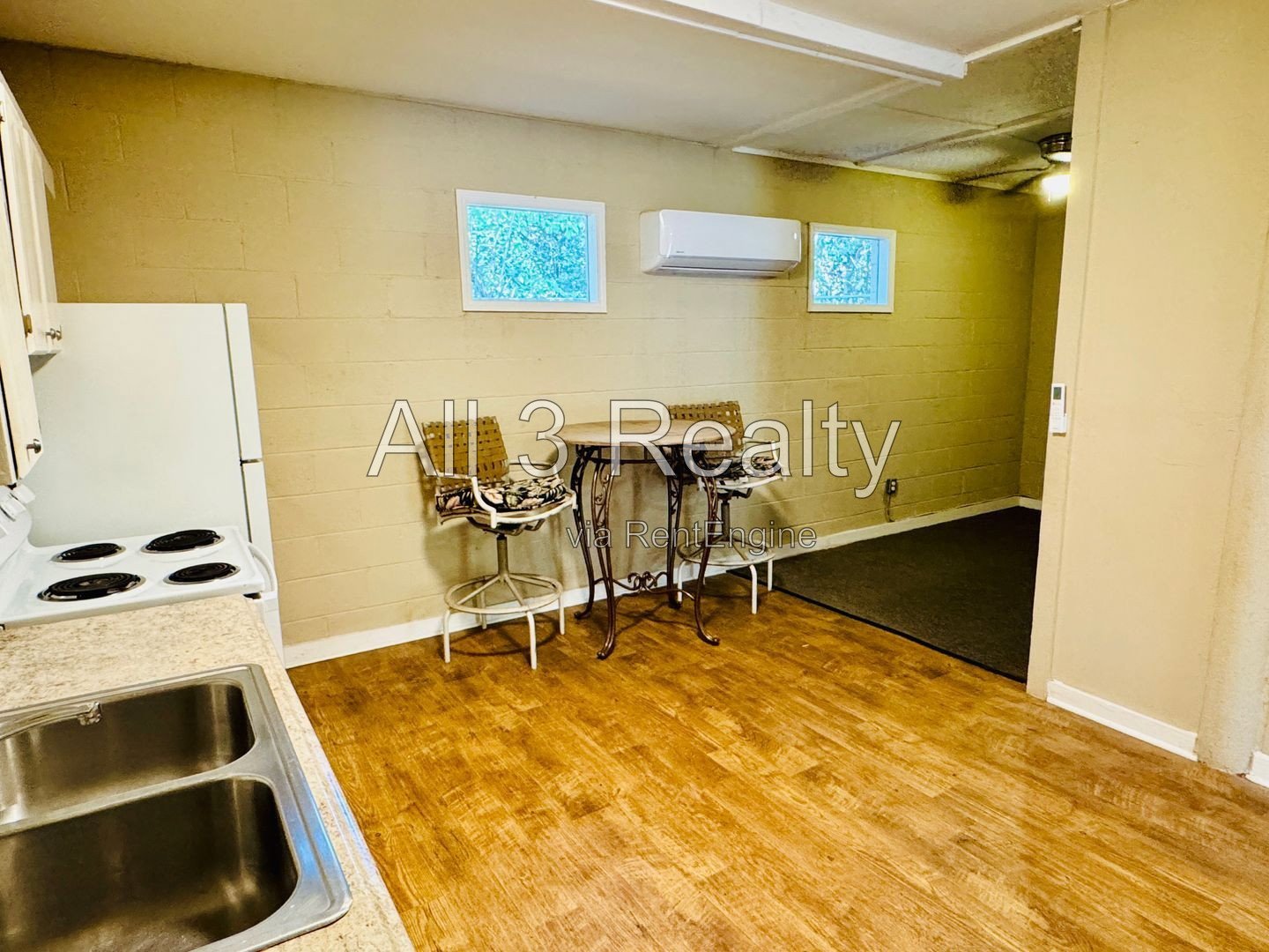 End Unit - Perfect 1 Bedroom property image
