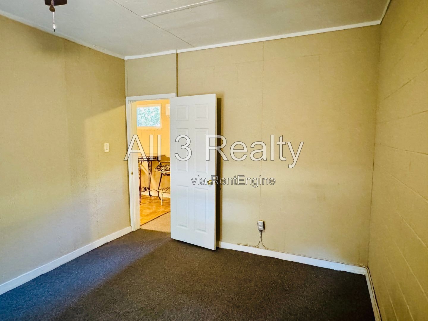 End Unit - Perfect 1 Bedroom property image