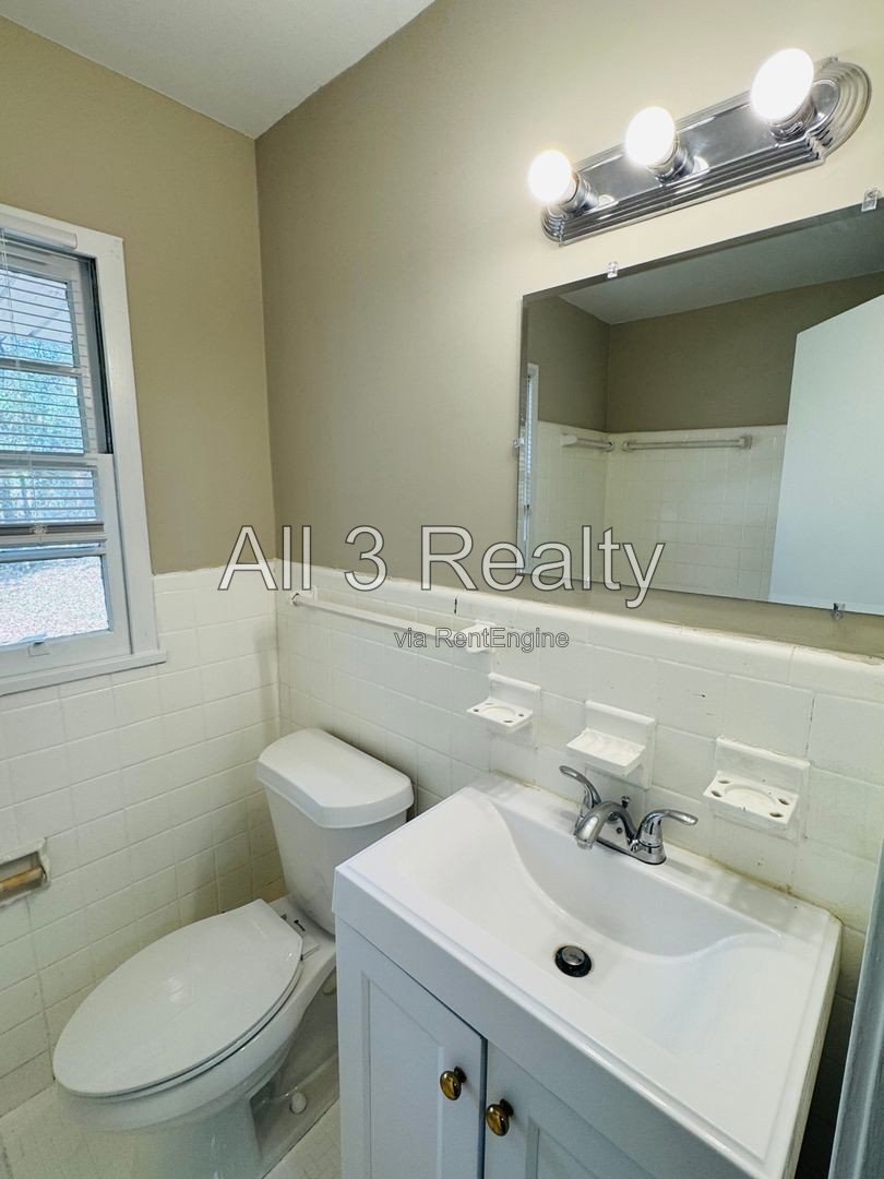 3 Bedroom in Forest Hills ! property image