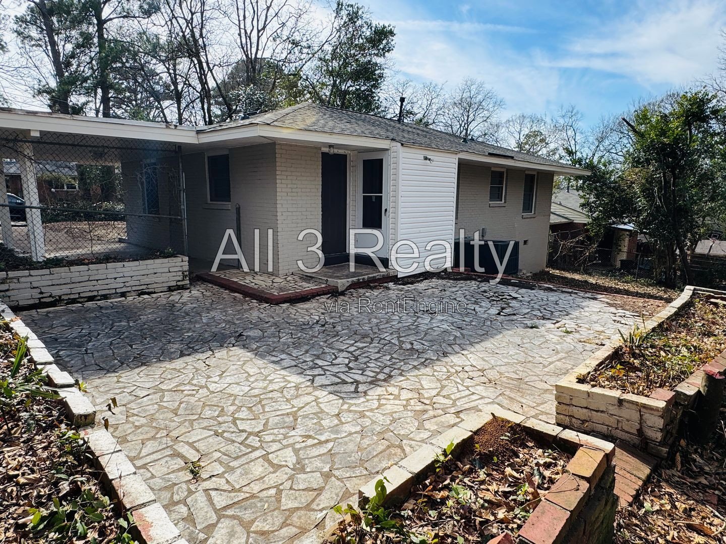 3 Bedroom in Forest Hills ! property image