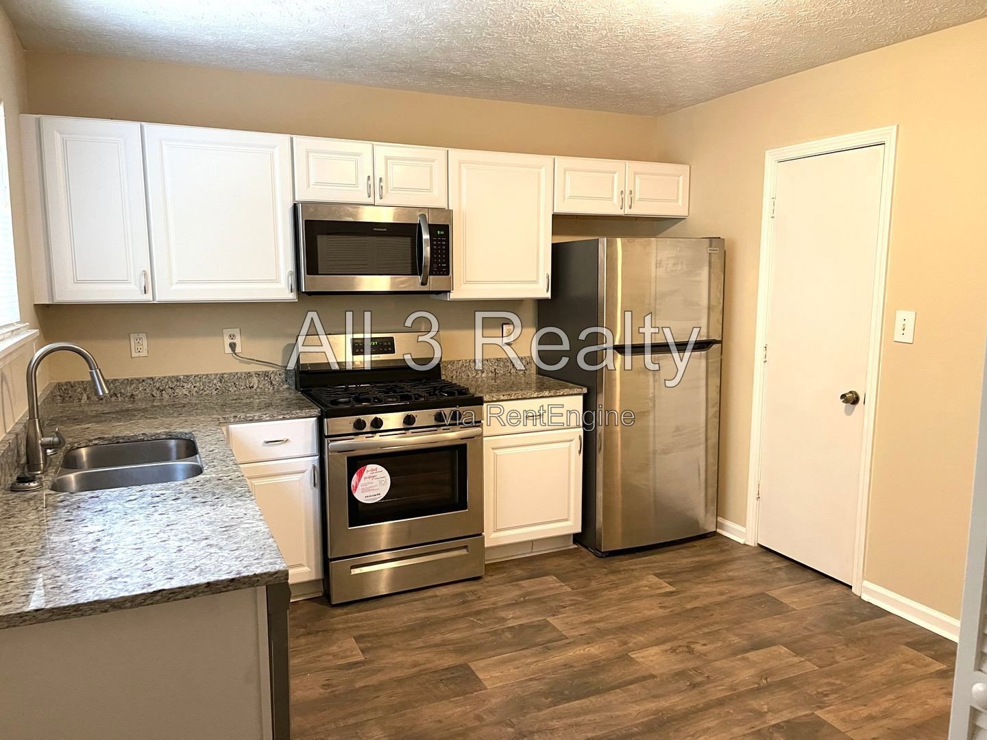 Discover this well-appointed 2-bedroom, 2.5-bath apartment in Fayetteville, GA. property image