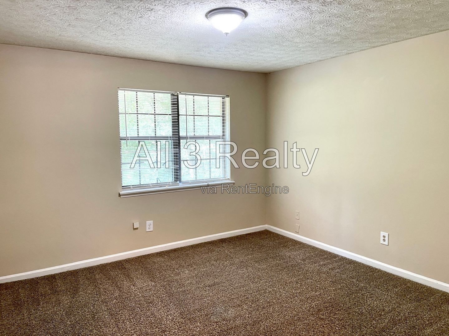 Discover this well-appointed 2-bedroom, 2.5-bath apartment in Fayetteville, GA. property image