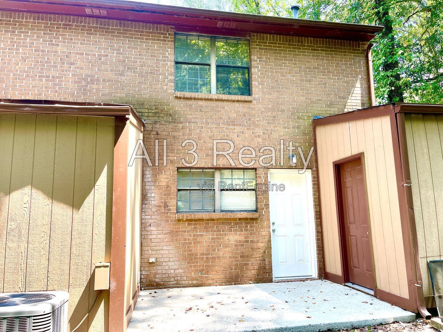 Discover this well-appointed 2-bedroom, 2.5-bath apartment in Fayetteville, GA. property image