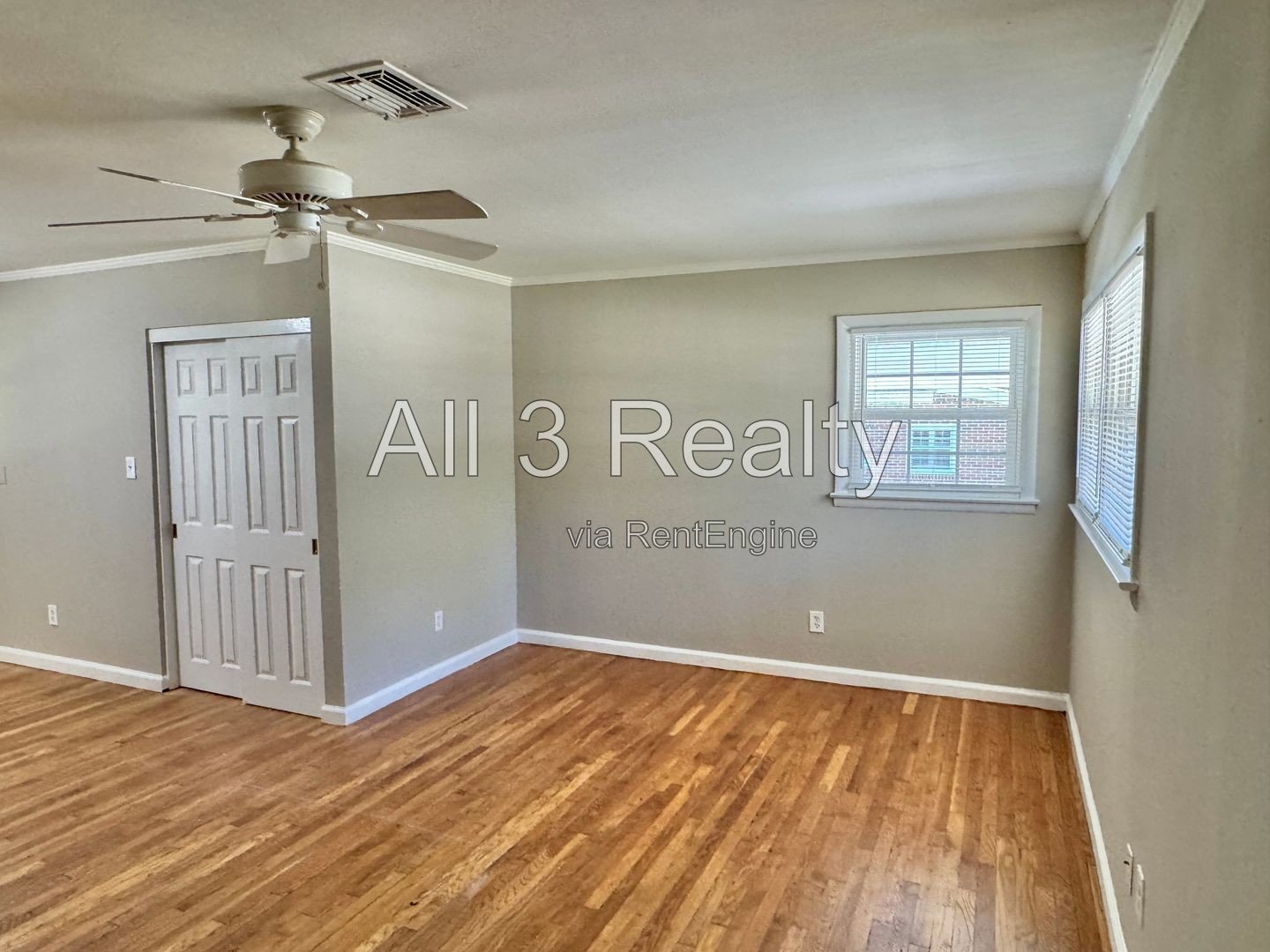 Sophisticated 3- Bedroom Ranch property image