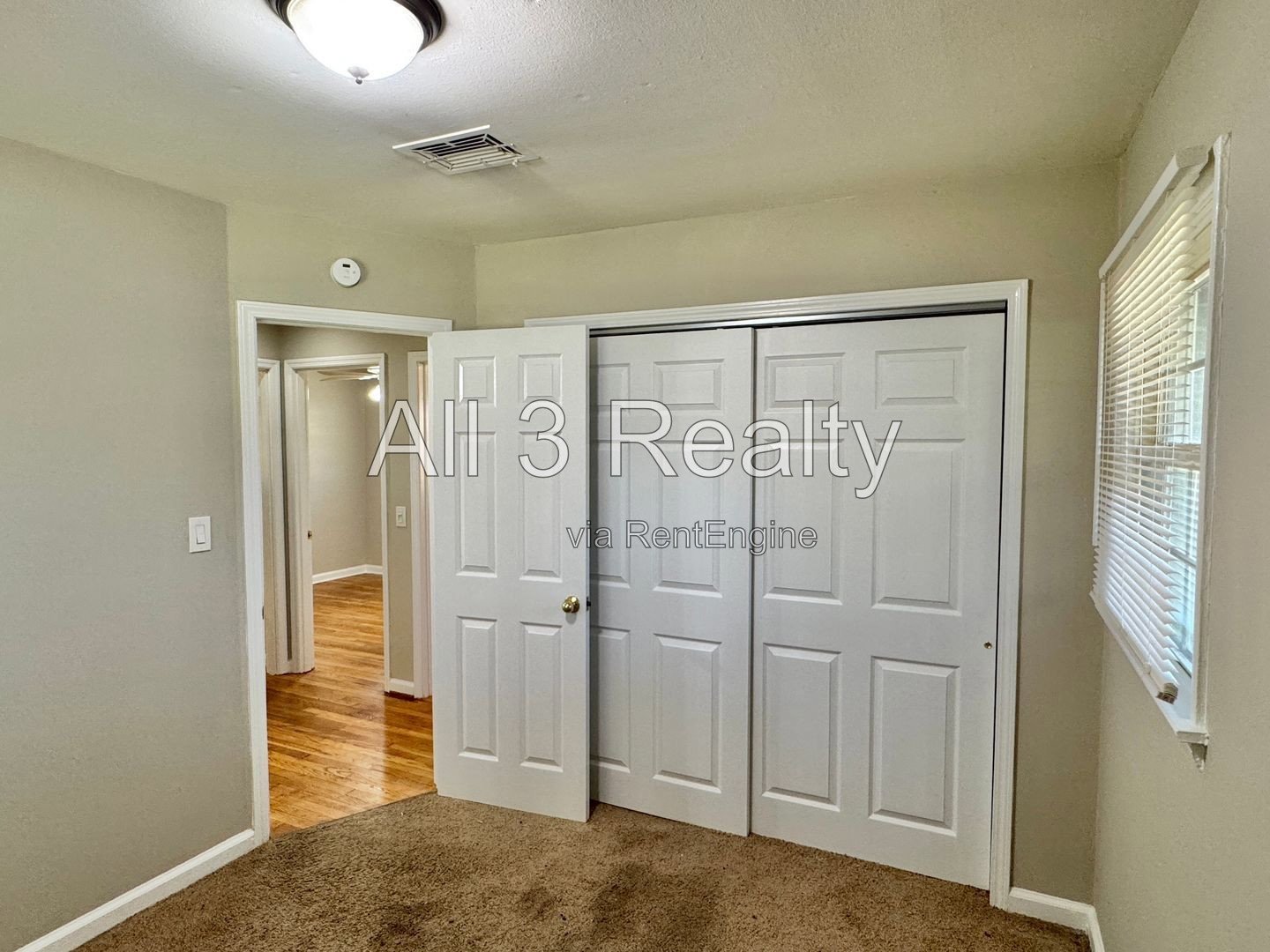 Sophisticated 3- Bedroom Ranch property image