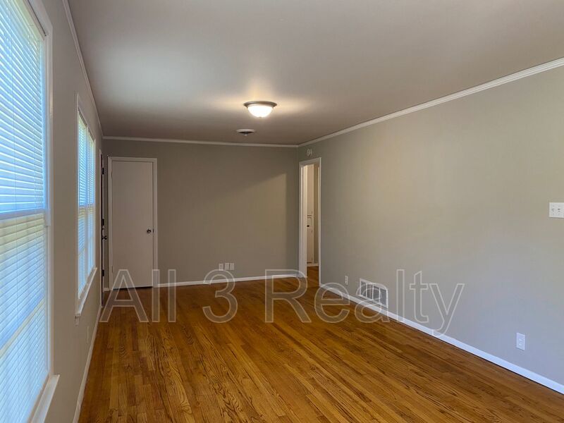 3-Bedroom  cutie ! APPLY today at All3Realty.com property image