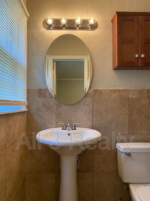 3-Bedroom  cutie ! APPLY today at All3Realty.com property image