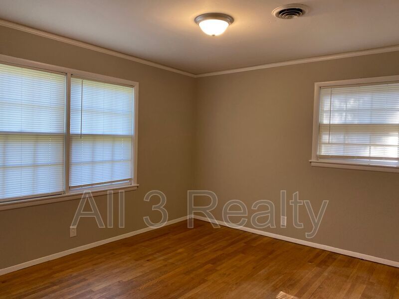 3-Bedroom  cutie ! APPLY today at All3Realty.com property image
