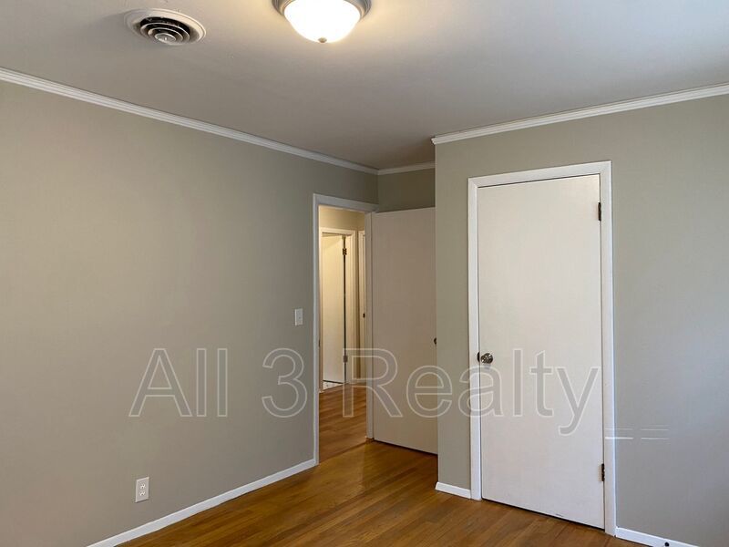 3-Bedroom  cutie ! APPLY today at All3Realty.com property image