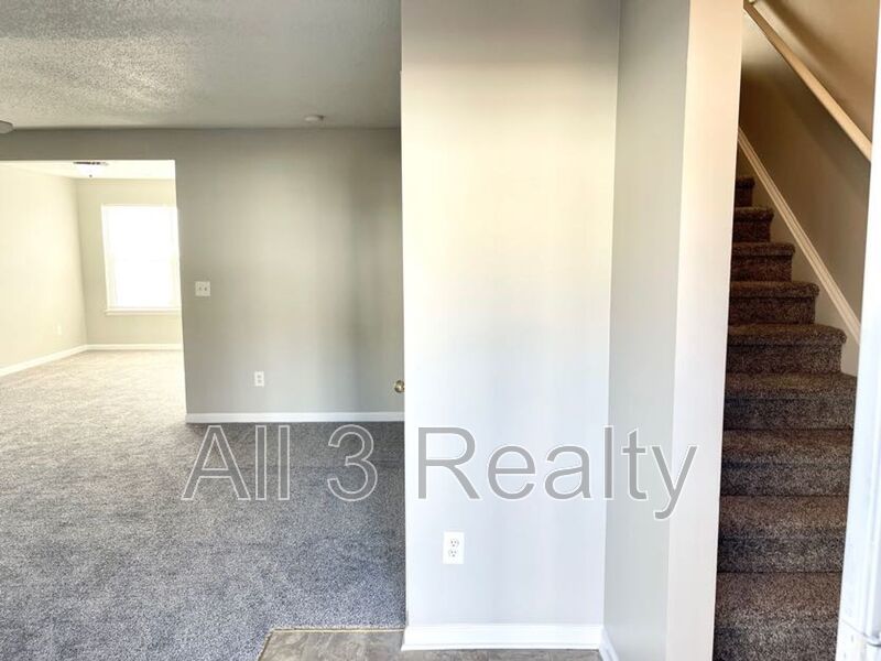 Welcome to this charming 3-bedroom, 2.5-bathroom house nestled in the desirable Stockbridge, GA area. property image