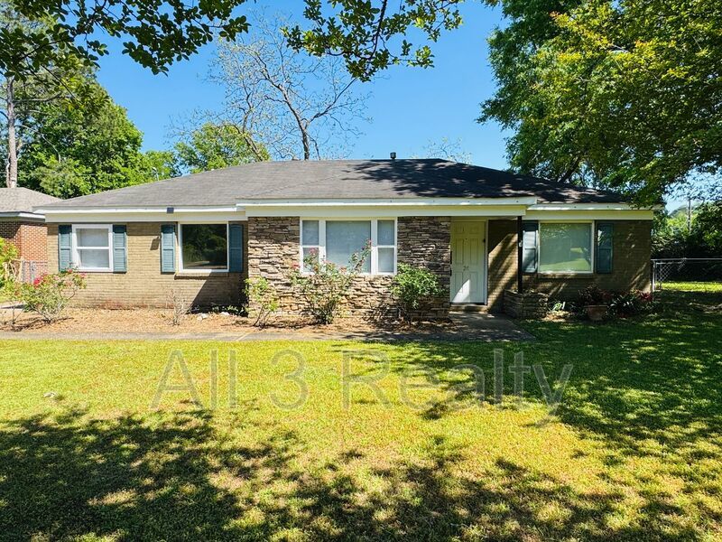 3-Bedrooms made for living property image