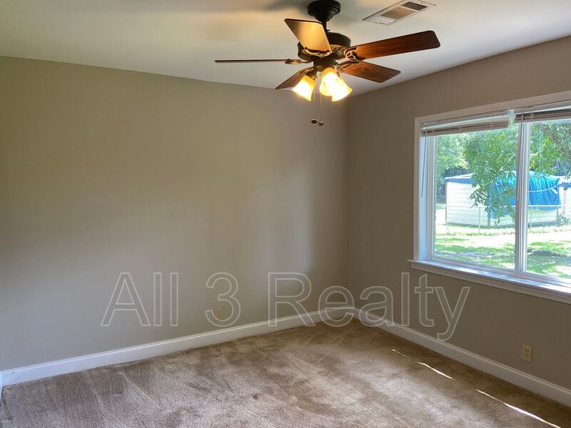 3-Bedrooms made for living property image