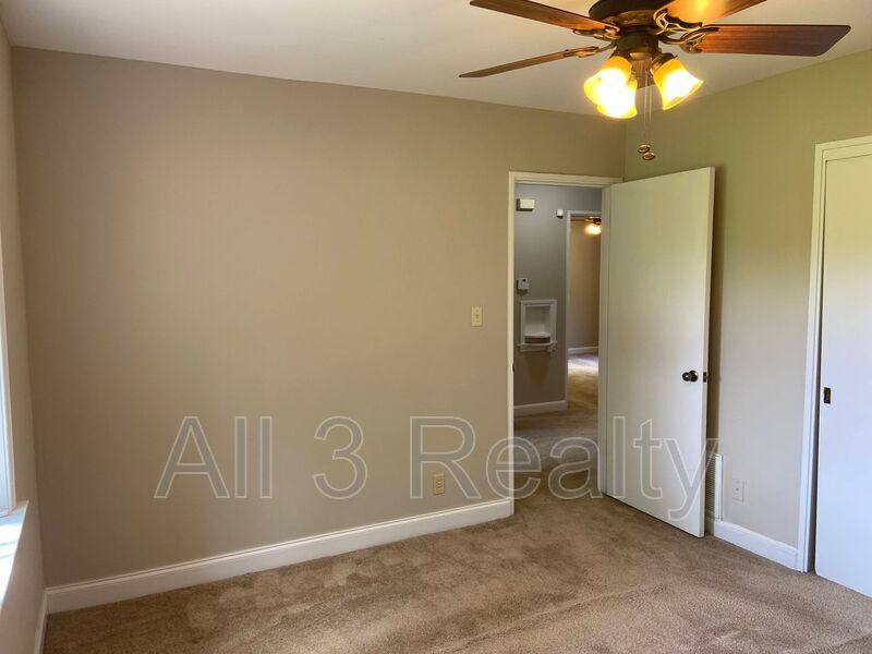 3-Bedrooms made for living property image