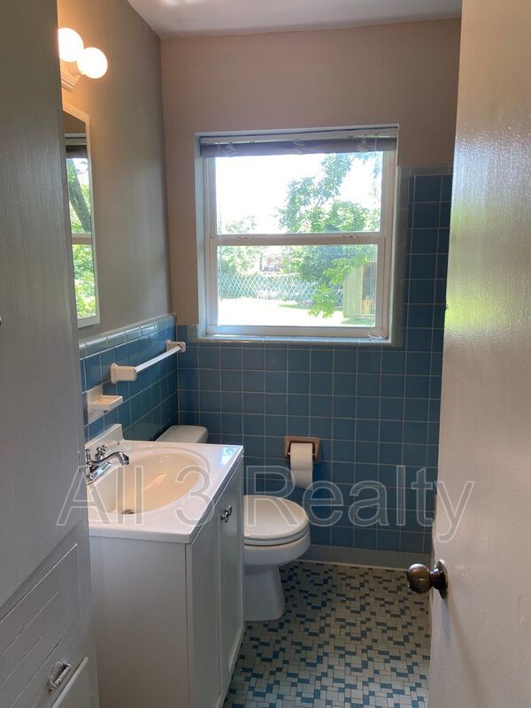 3-Bedrooms made for living property image