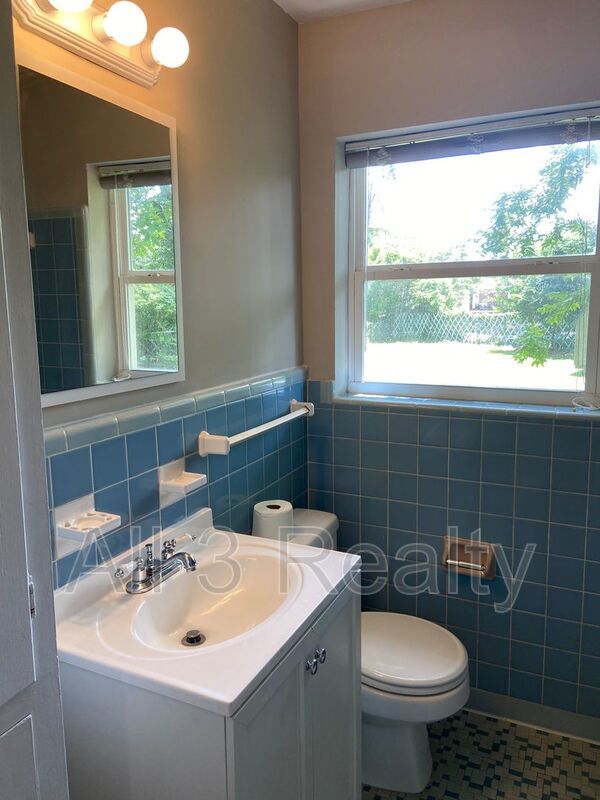 3-Bedrooms made for living property image