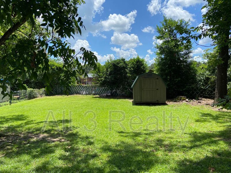 3-Bedrooms made for living property image